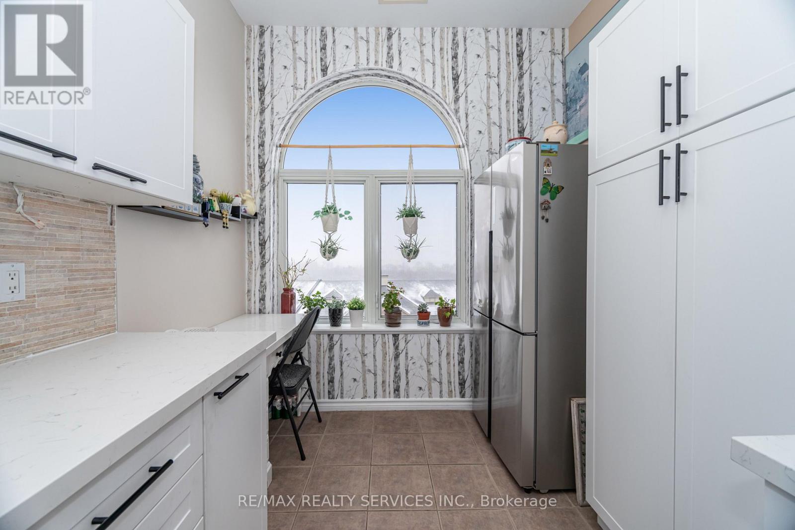 703 - 7 Dayspring Circle, Brampton, Ontario  L6P 1B8 - Photo 20 - W12616308