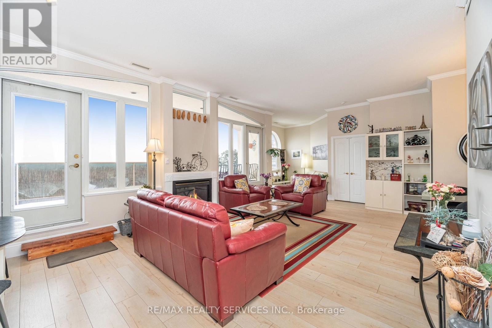 703 - 7 Dayspring Circle, Brampton, Ontario  L6P 1B8 - Photo 8 - W12616308