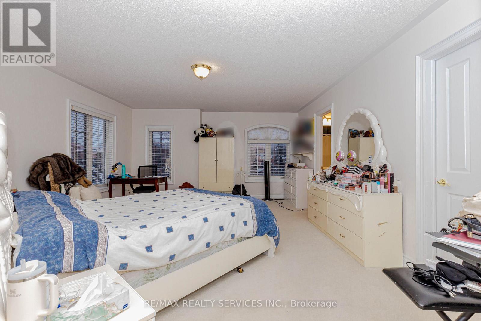 132 Bloomsbury Avenue, Brampton, Ontario  L6P 2X2 - Photo 26 - W12616344