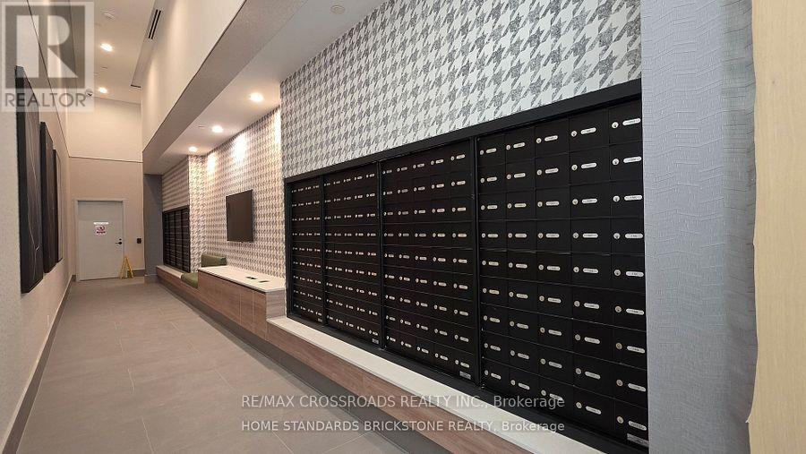 804 - 1007 The Queensway, Toronto, Ontario  M8Z 0H4 - Photo 3 - W12616388