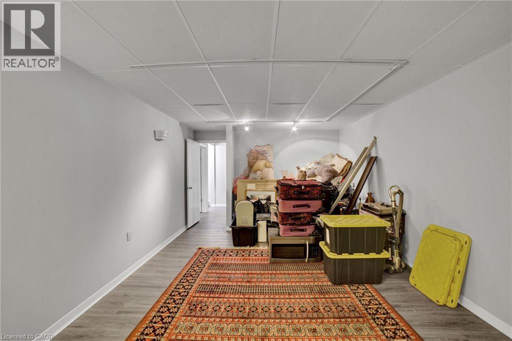 11 Weneil Drive, Freelton, Ontario  L8B 0Z6 - Photo 35 - 40755001