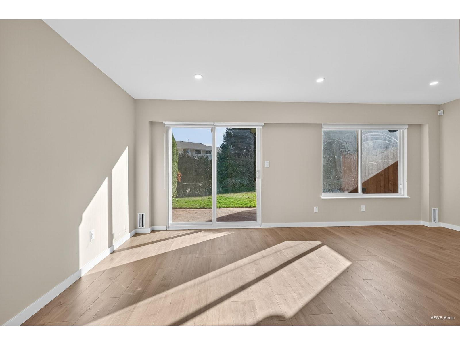 99 45185 Wolfe Road, Chilliwack Proper West, Chilliwack, British Columbia  V2P 1V5 - Photo 9 - R3073259