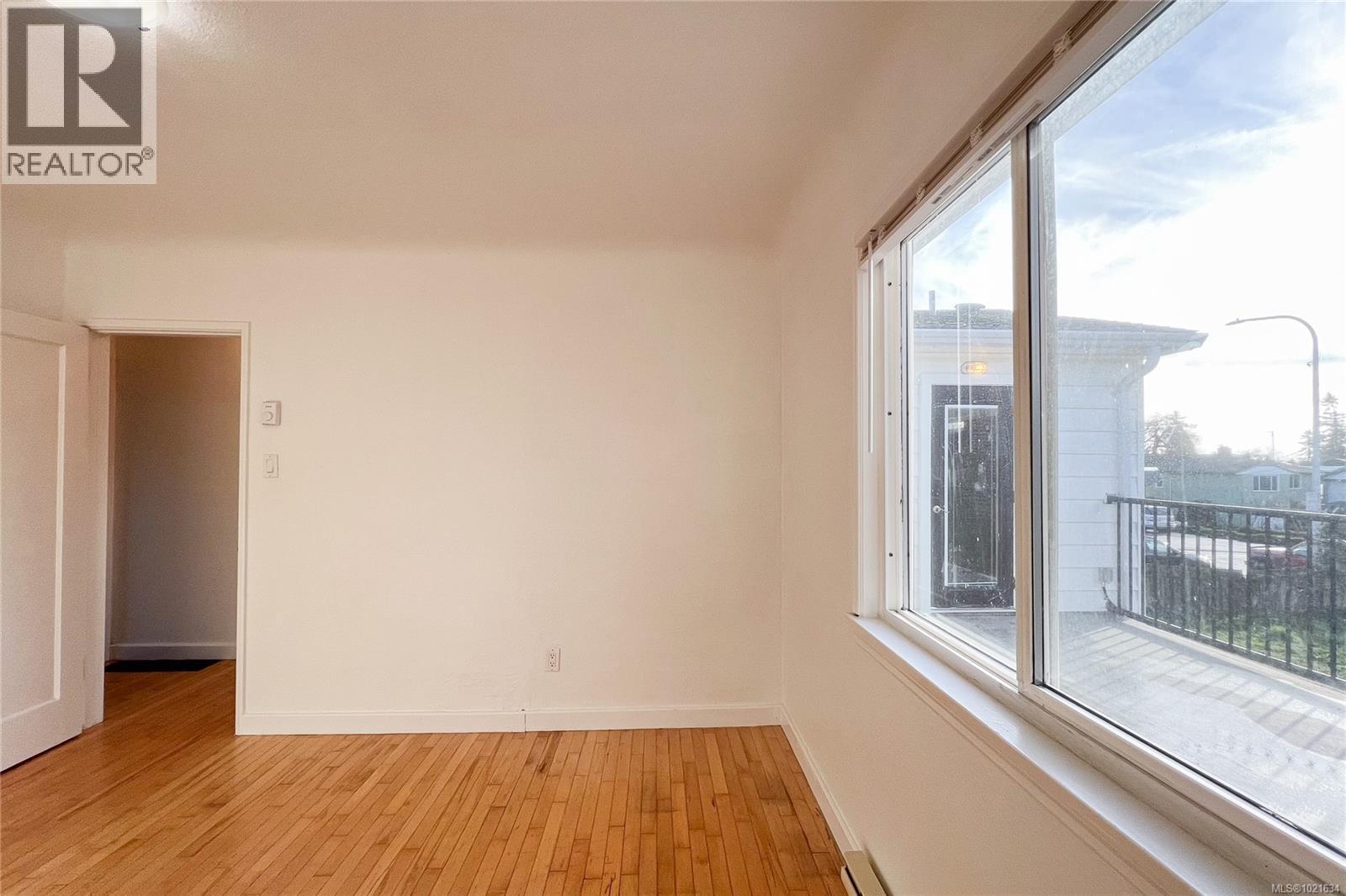 3876 Carey Rd, Saanich, British Columbia  V8Z 4C8 - Photo 32 - 1021634