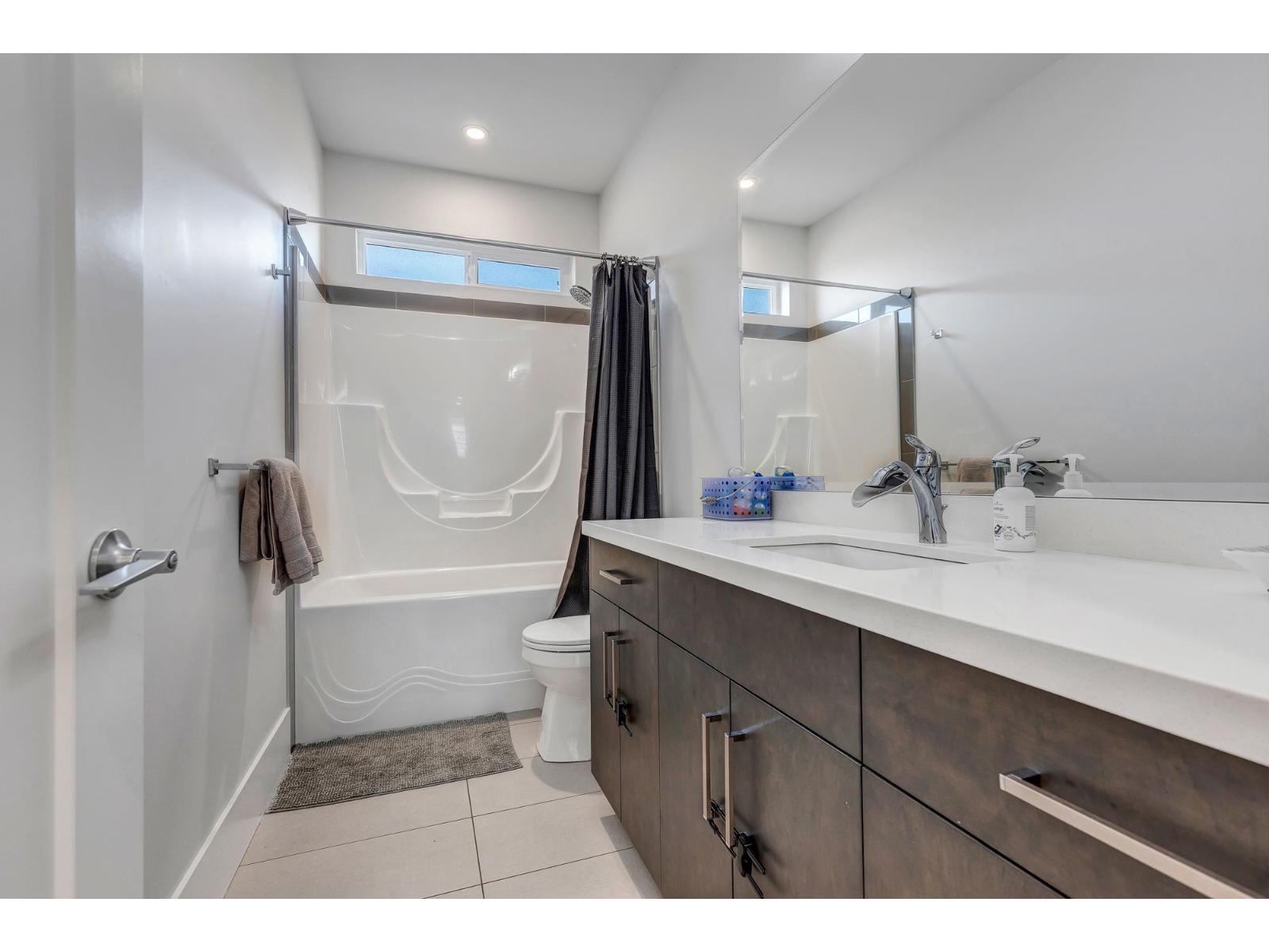 34645 3rd Avenue, Abbotsford, British Columbia  V2S 8B9 - Photo 23 - R3073248