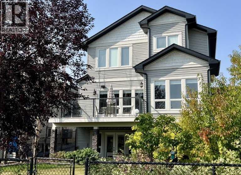 1233 Hillcrest Manor Estate, Strathmore, Alberta  T1p 1x1 - Photo 3 - A2256294