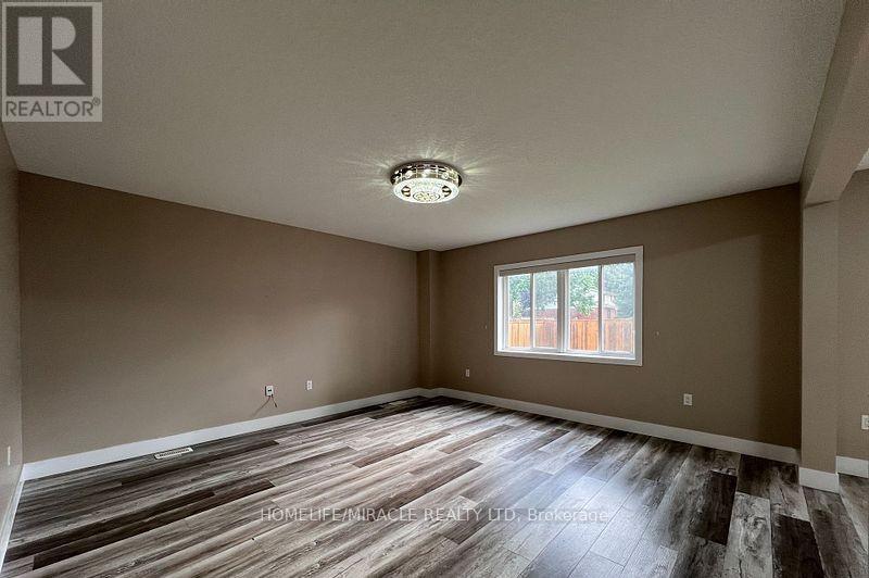 151 Agnes Street, Thames Centre, Ontario  N0M 2P0 - Photo 19 - X12616232