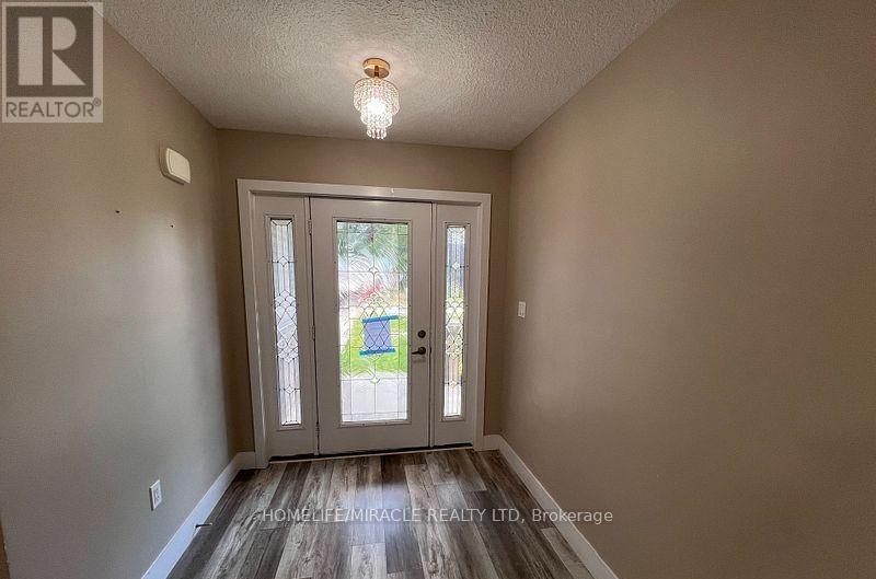 151 Agnes Street, Thames Centre, Ontario  N0M 2P0 - Photo 3 - X12616232