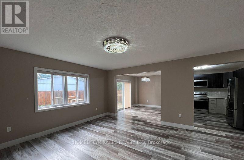 151 Agnes Street, Thames Centre, Ontario  N0M 2P0 - Photo 8 - X12616232