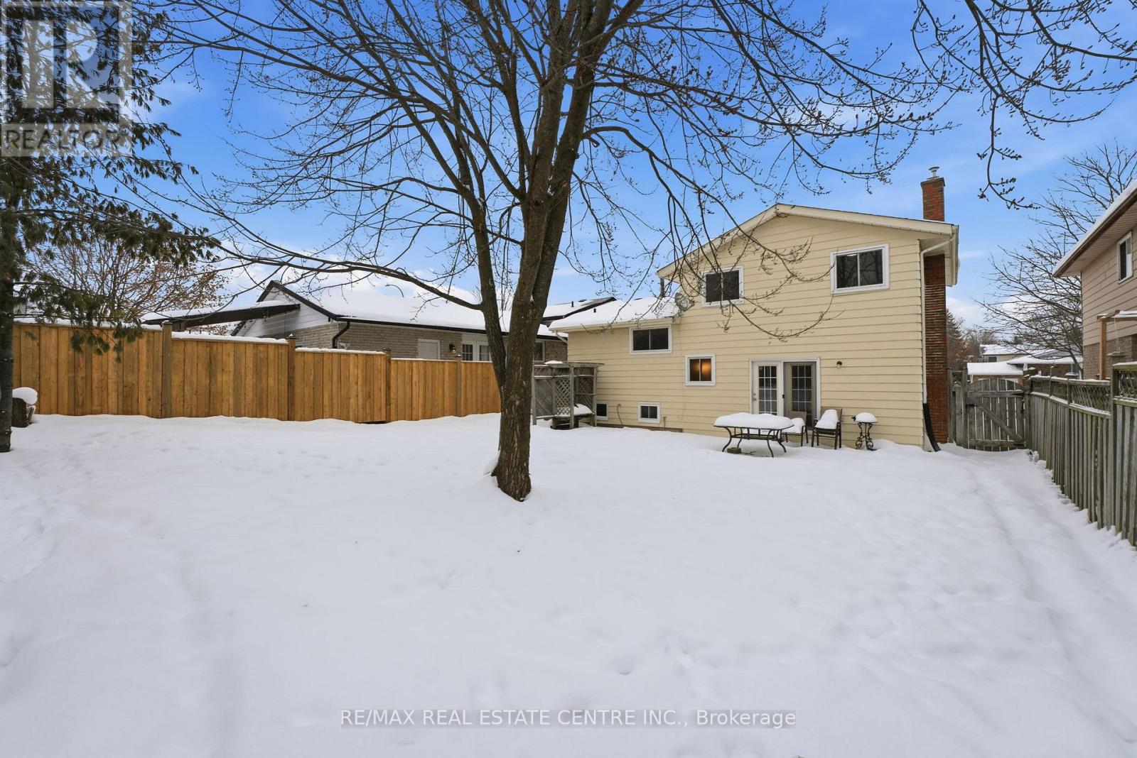 139 The Country Way, Kitchener, Ontario  N2E 2L1 - Photo 31 - X12616244