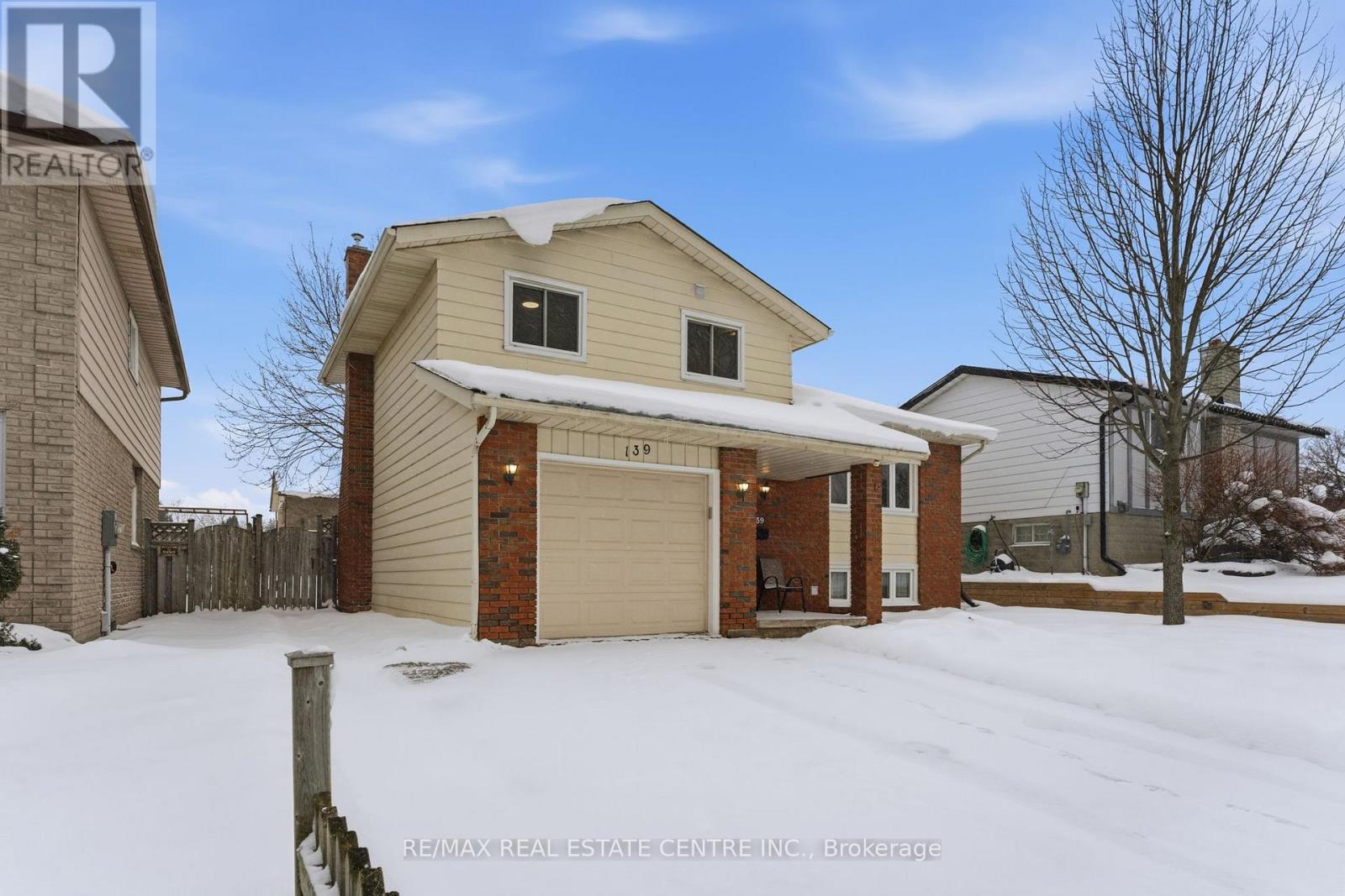 139 The Country Way, Kitchener, Ontario  N2E 2L1 - Photo 4 - X12616244
