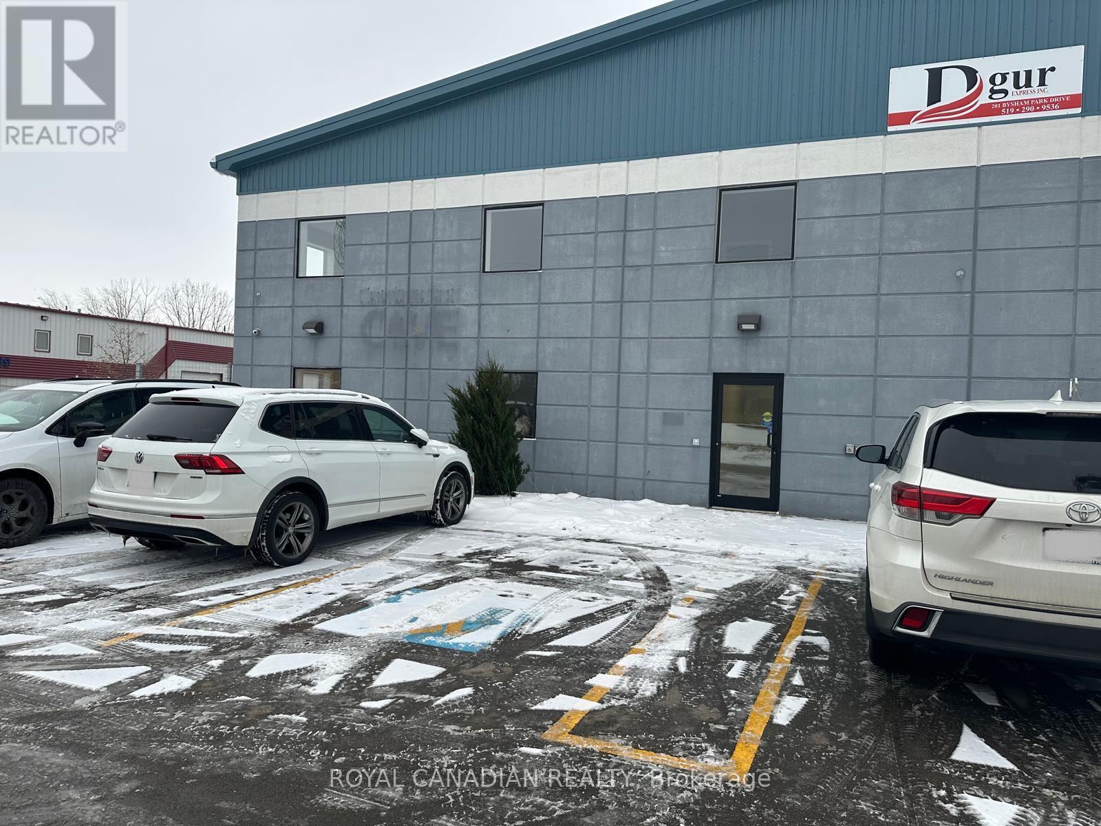 201 Bysham Park Drive, Woodstock, Ontario  N4T 1P1 - Photo 2 - X12616248