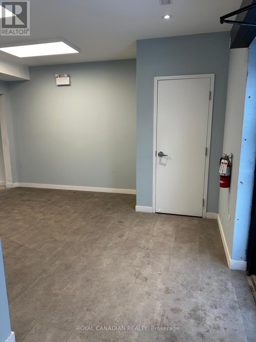 201 Bysham Park Drive, Woodstock, Ontario  N4T 1P1 - Photo 6 - X12616248