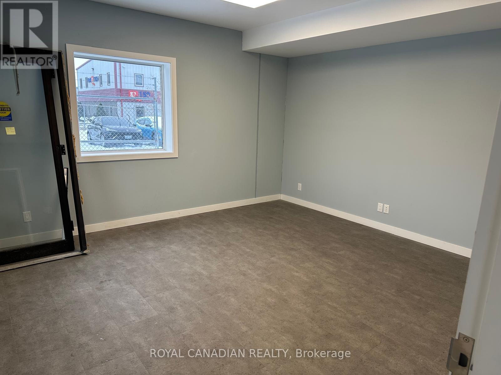 201 Bysham Park Drive, Woodstock, Ontario  N4T 1P1 - Photo 7 - X12616248