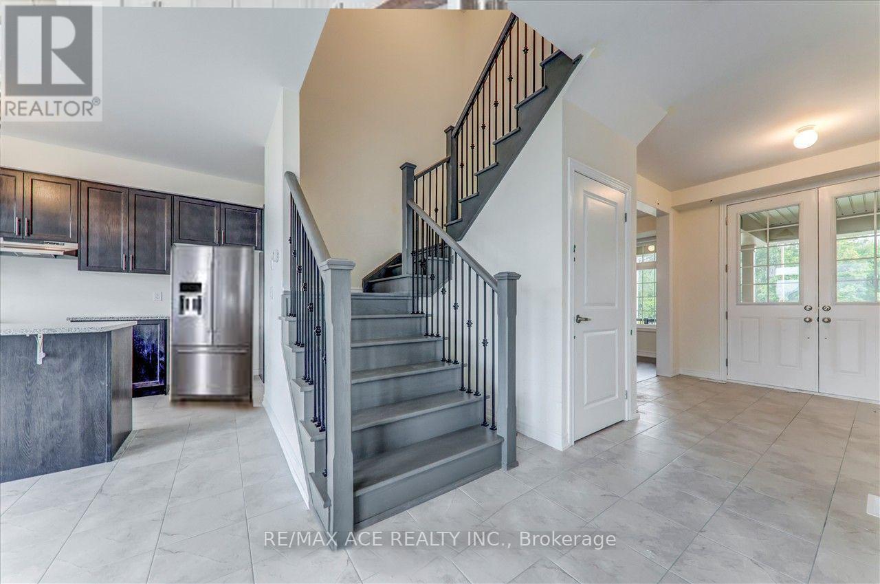 16 East Vista Terrace, Quinte West, Ontario K0K 1L0 - Photo 2 - X12616274