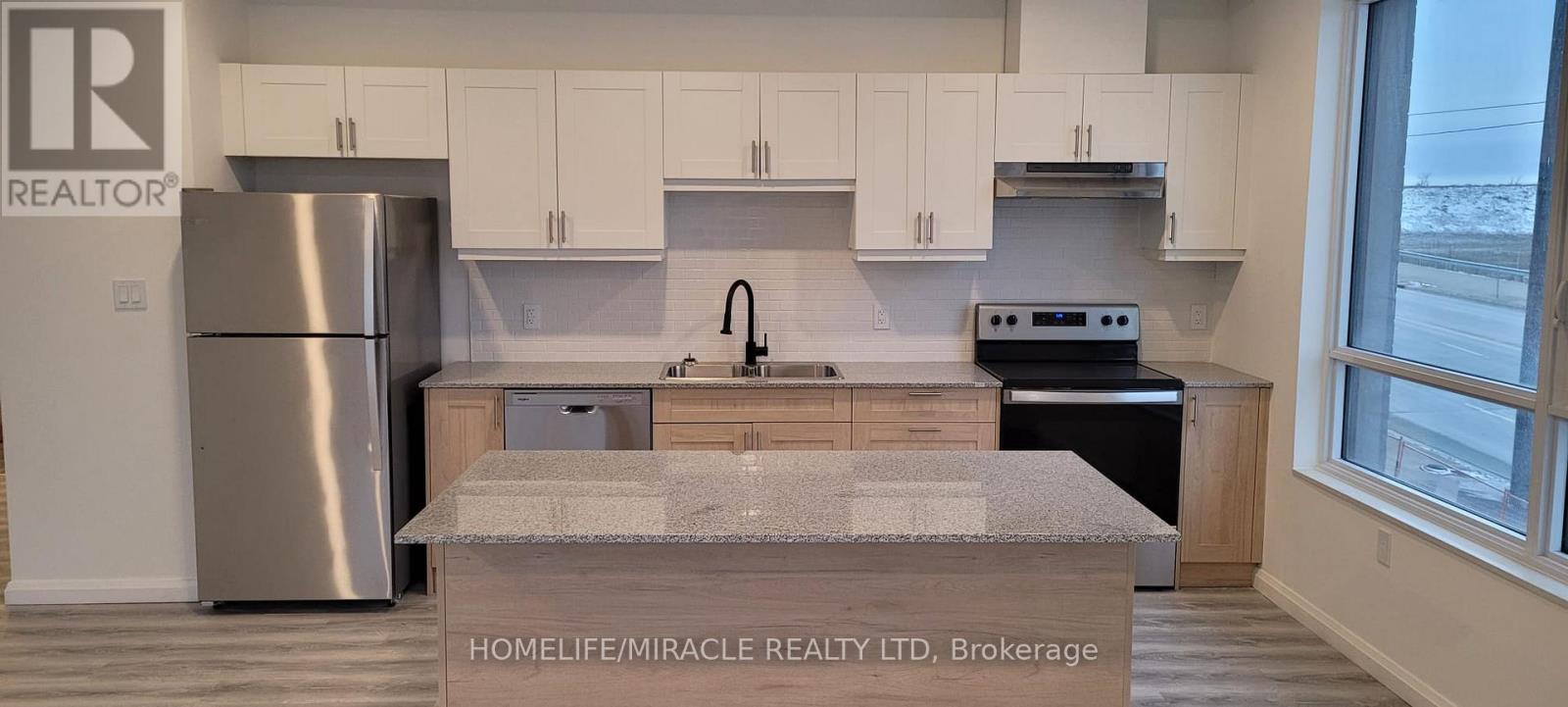 204 - 1098 Paisley Road, Guelph, Ontario  N1K 0E3 - Photo 2 - X12616322