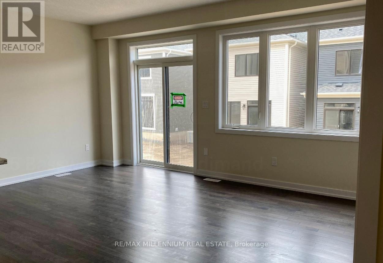 5 Basswood Crescent, Haldimand, Ontario N3W 0H5 - Photo 3 - X12616326