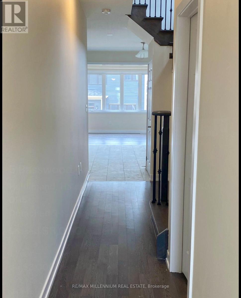 5 Basswood Crescent, Haldimand, Ontario N3W 0H5 - Photo 5 - X12616326