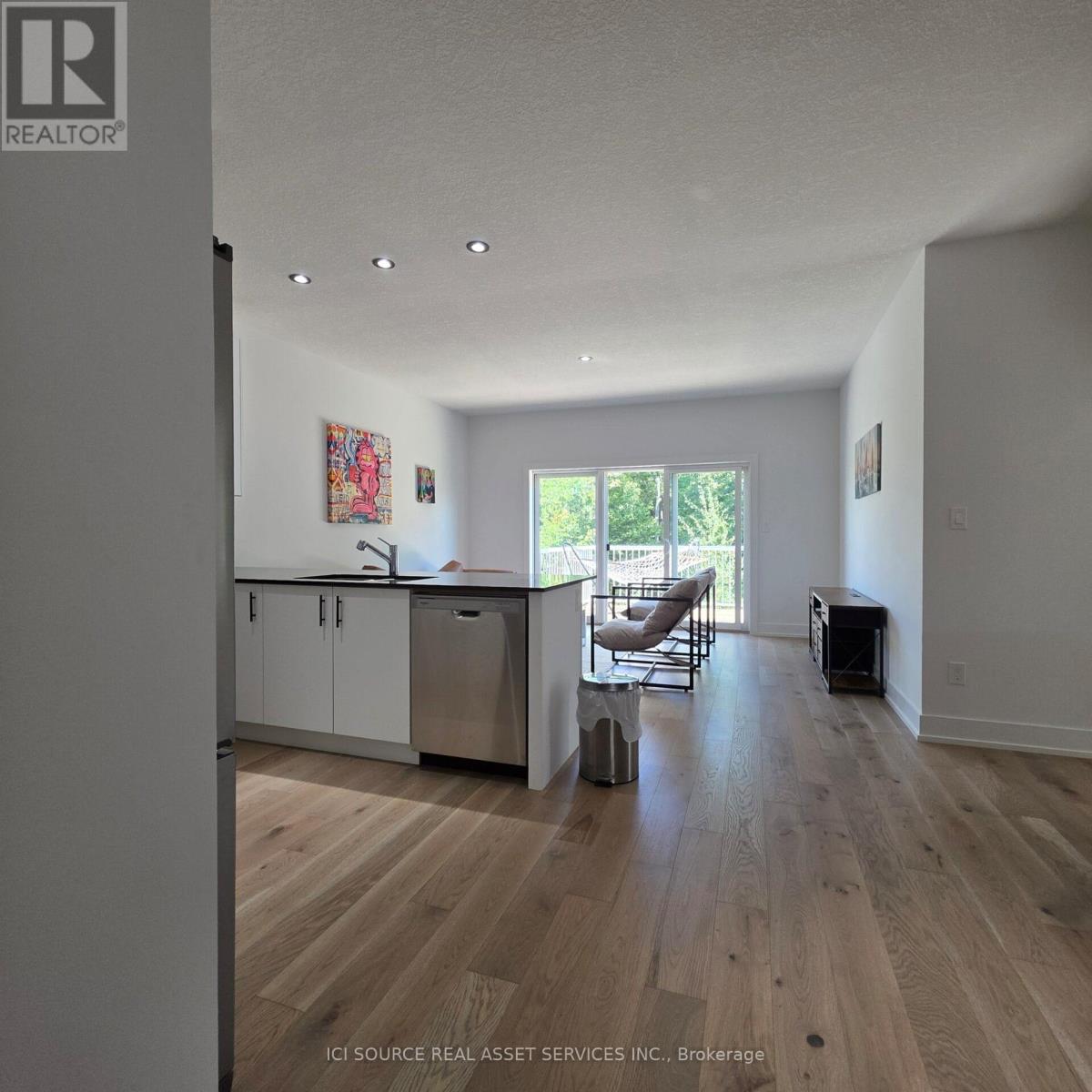 319 Telford Trail, Georgian Bluffs, Ontario N0H 1S0 - Photo 10 - X12616376