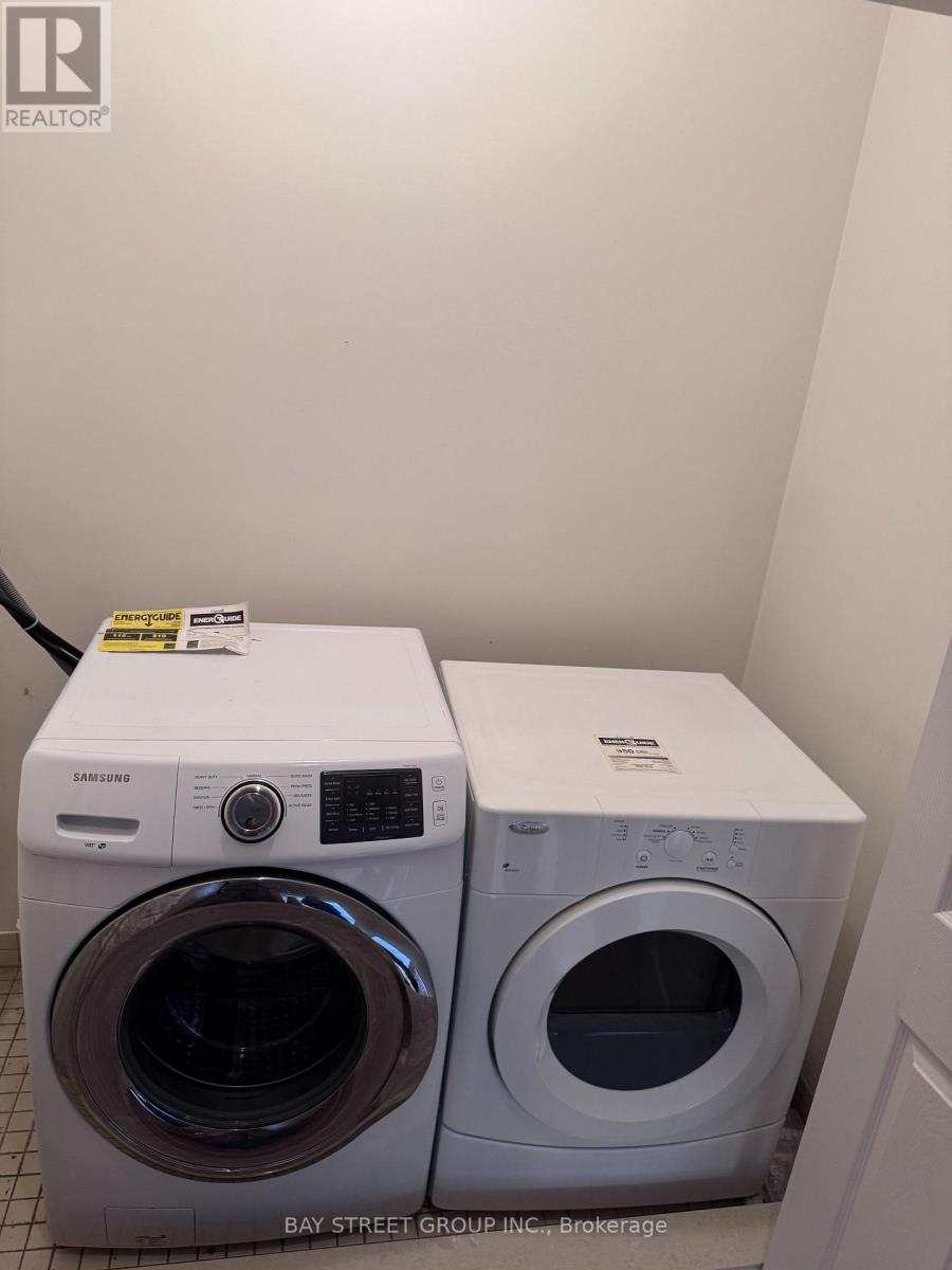 3196 Tim Dobbie Drive, Burlington, Ontario  L7M 0N4 - Photo 12 - W12557790