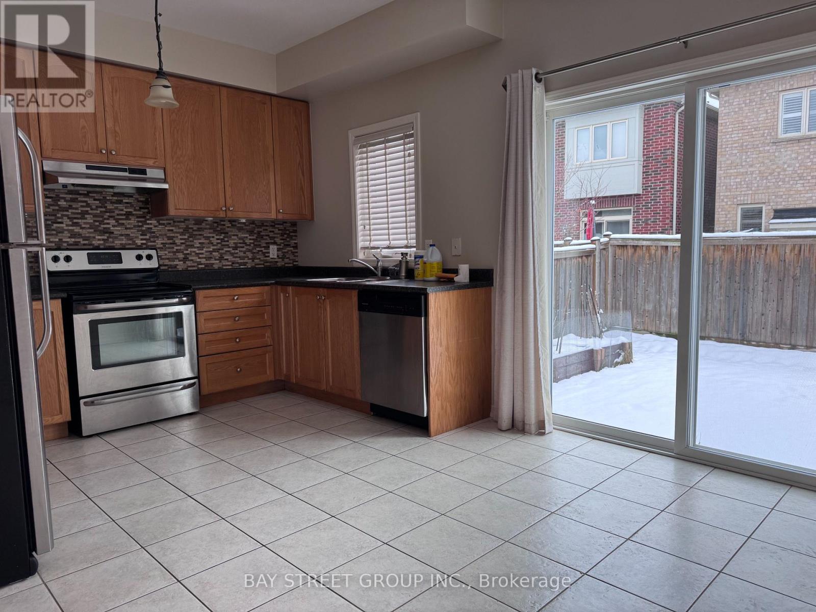 3196 Tim Dobbie Drive, Burlington, Ontario  L7M 0N4 - Photo 7 - W12557790