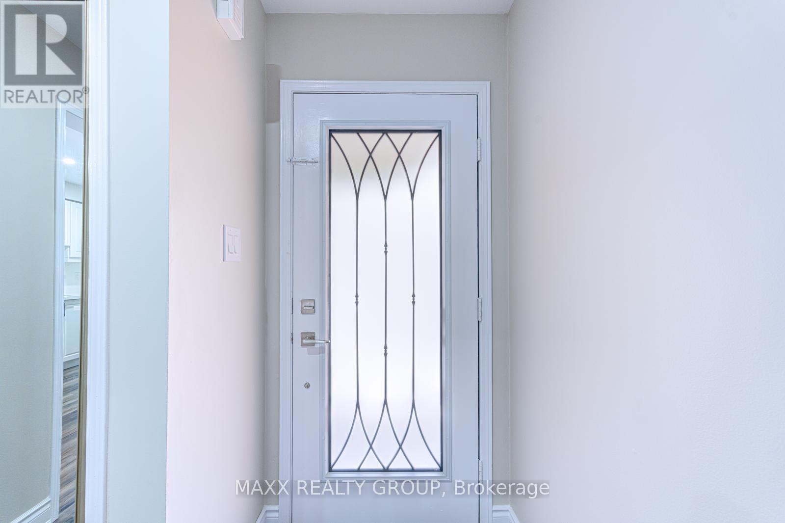 109 Woodsend Run, Brampton, Ontario  L6Y 4H7 - Photo 2 - W12615184