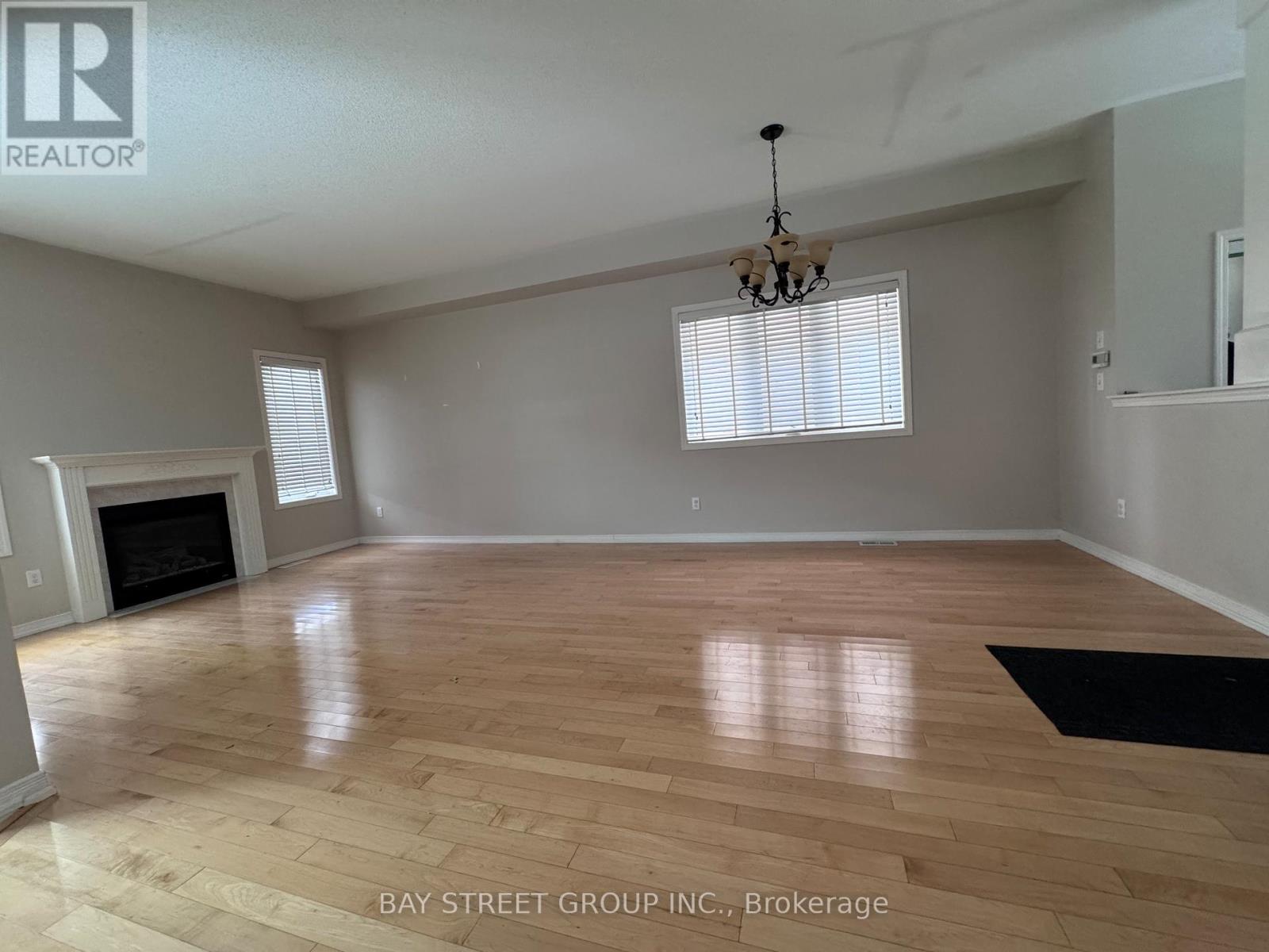 3196 Tim Dobbie Drive, Burlington, Ontario  L7M 0N4 - Photo 6 - W12557790