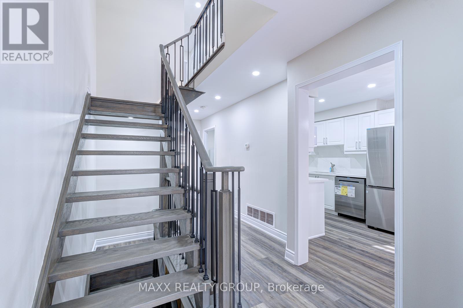 109 Woodsend Run, Brampton, Ontario  L6Y 4H7 - Photo 1 - W12615184