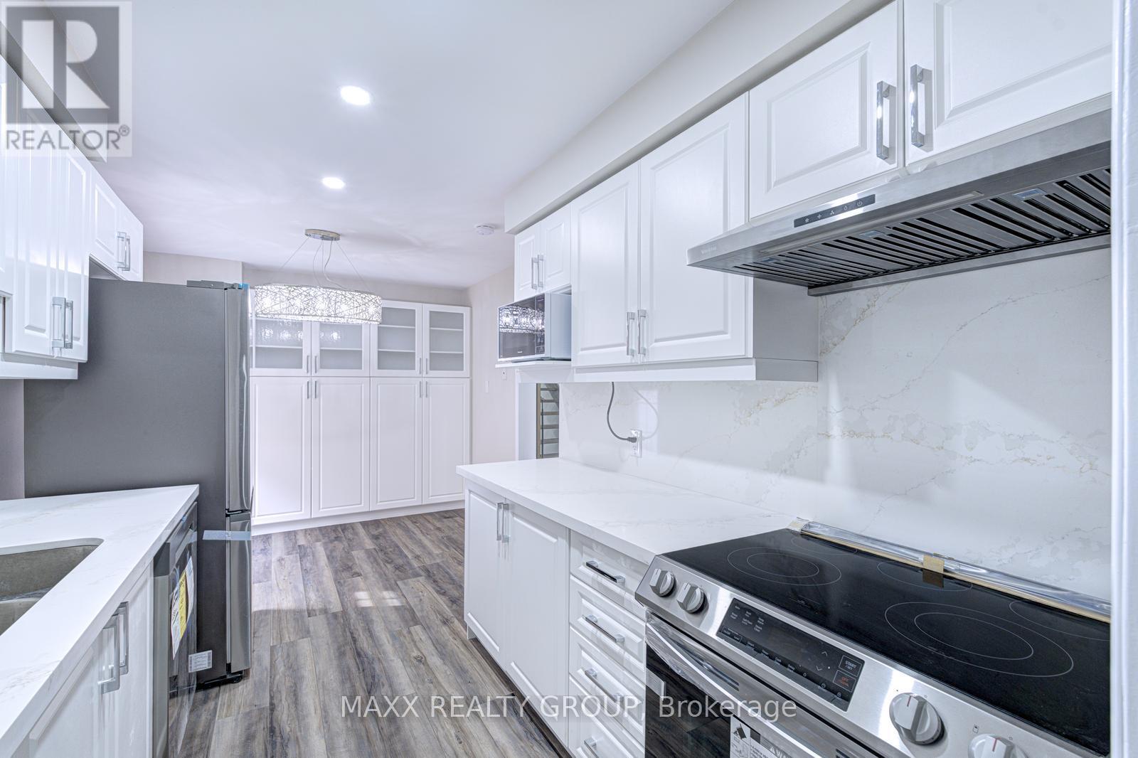 109 Woodsend Run, Brampton, Ontario  L6Y 4H7 - Photo 6 - W12615184