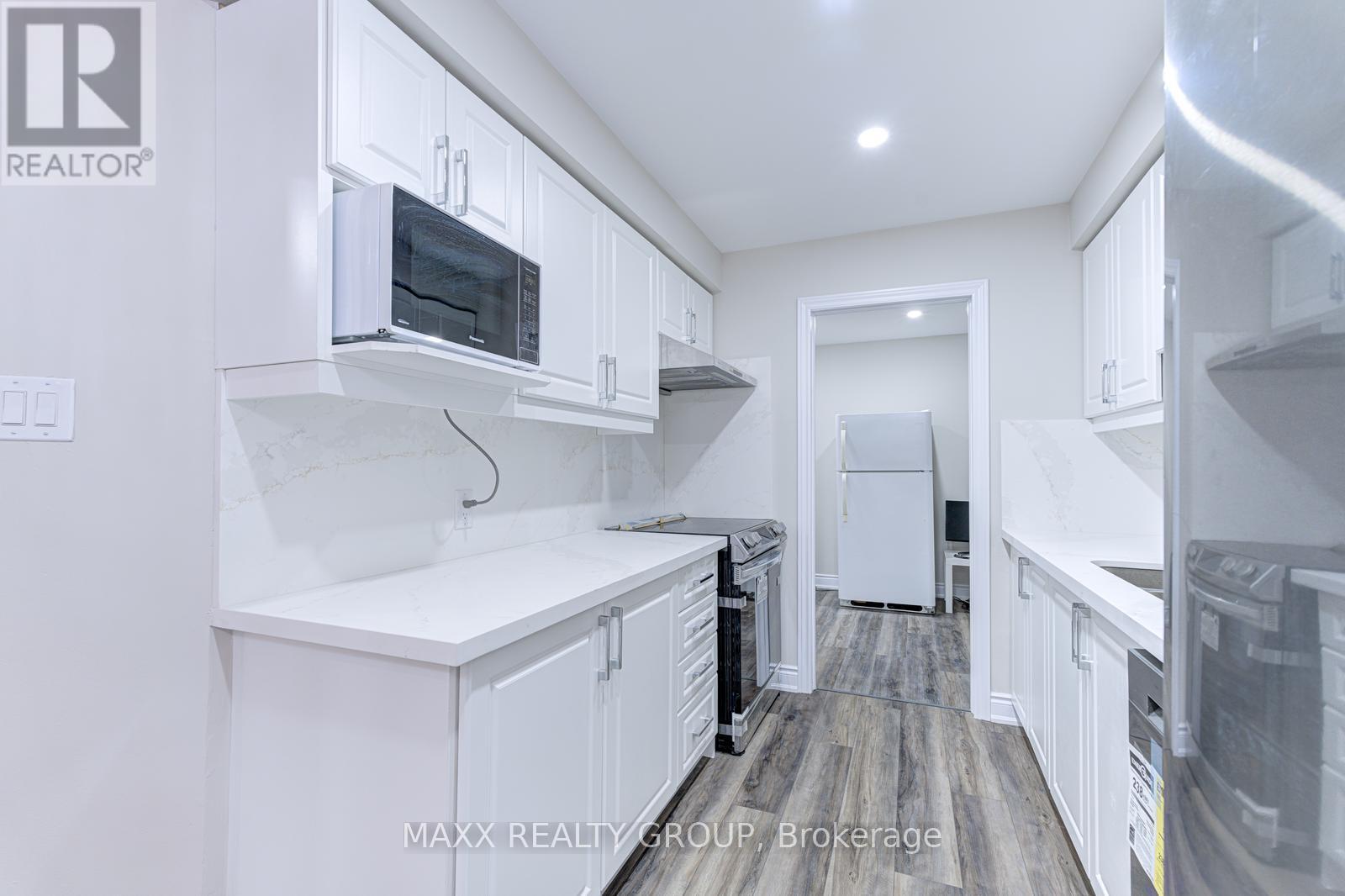 109 Woodsend Run, Brampton, Ontario  L6Y 4H7 - Photo 8 - W12615184