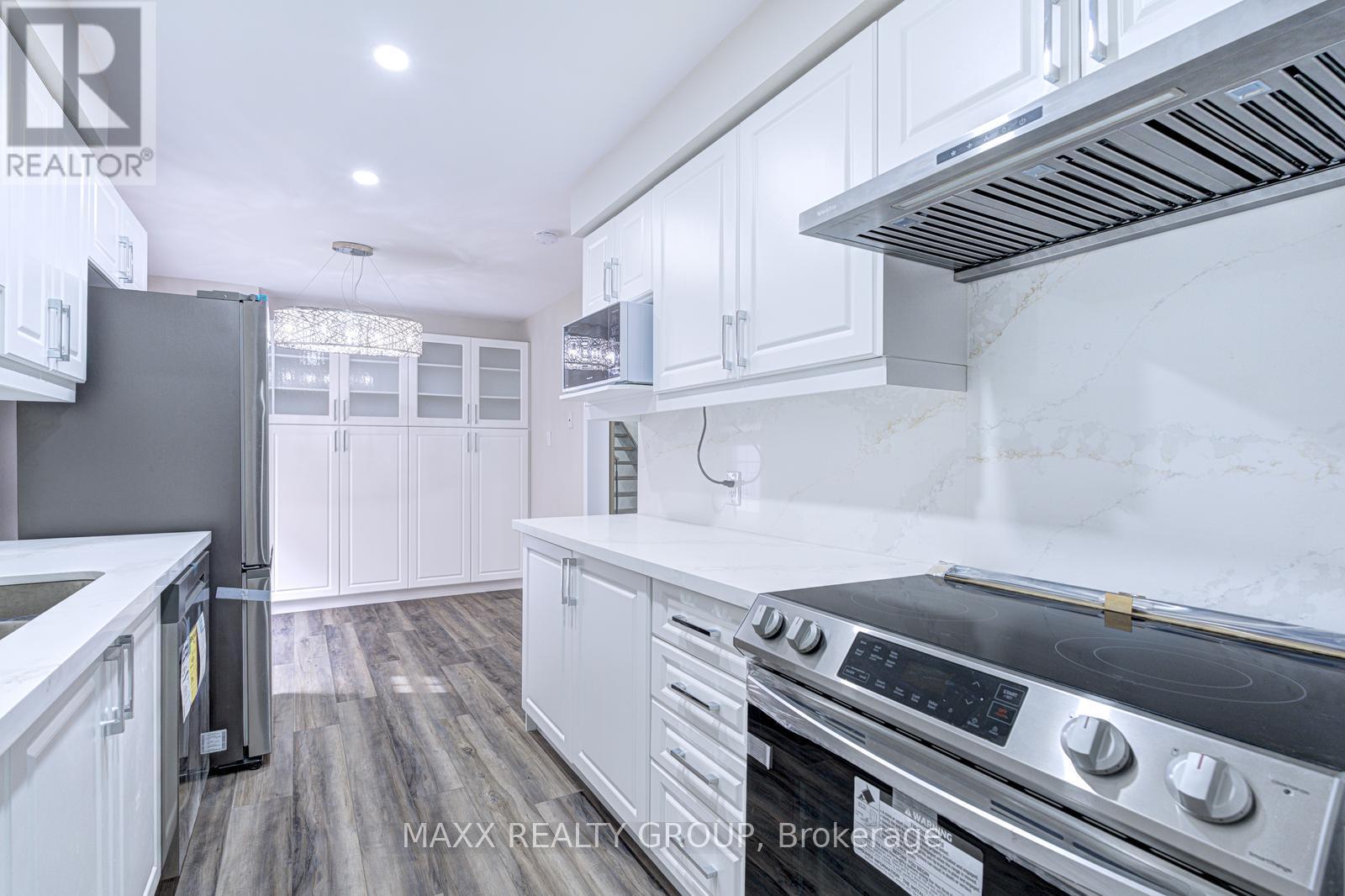 109 Woodsend Run, Brampton, Ontario  L6Y 4H7 - Photo 7 - W12615184