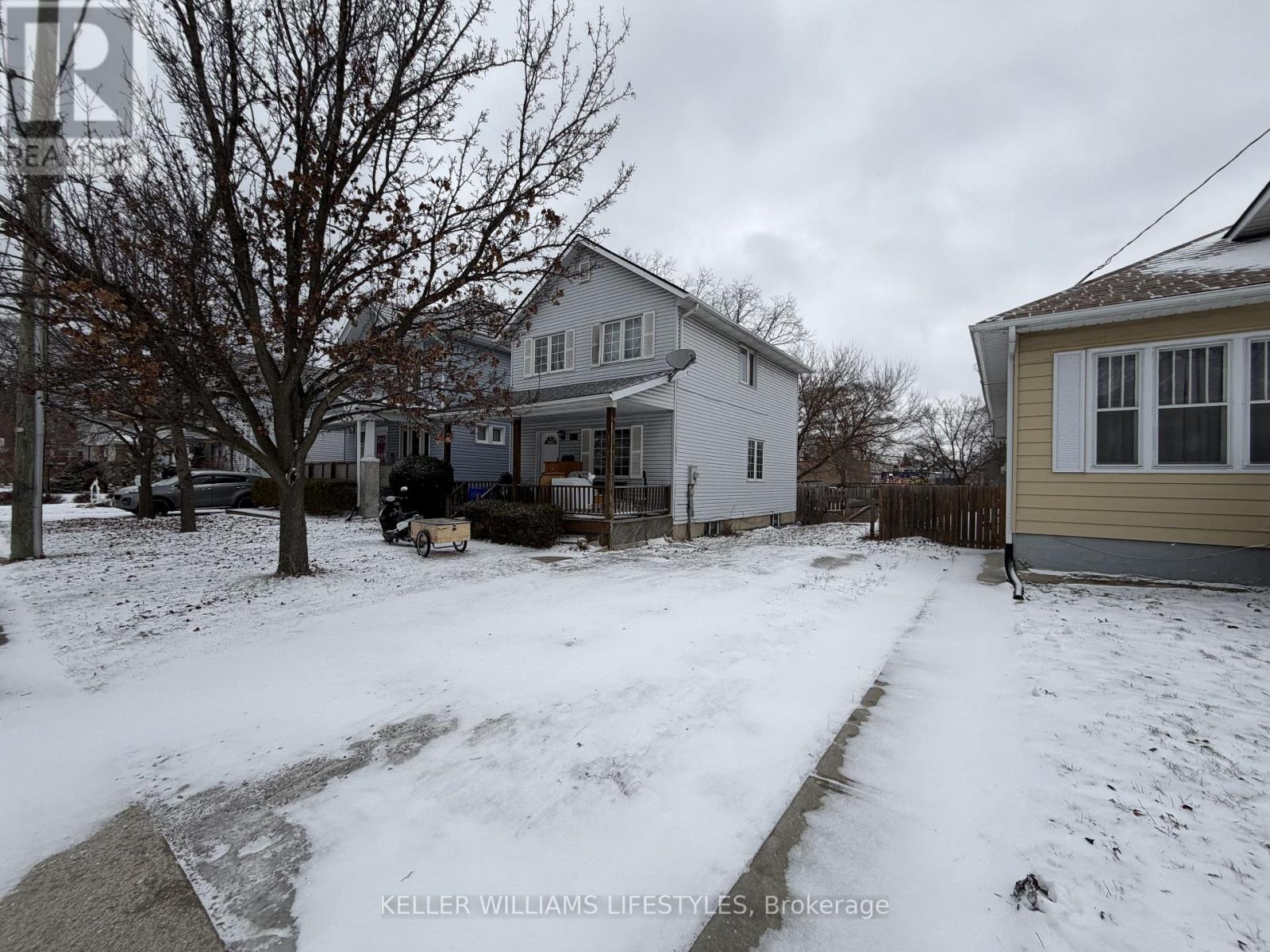 128 Stuart Street, Sarnia, Ontario  N7T 3B1 - Photo 4 - X12616434
