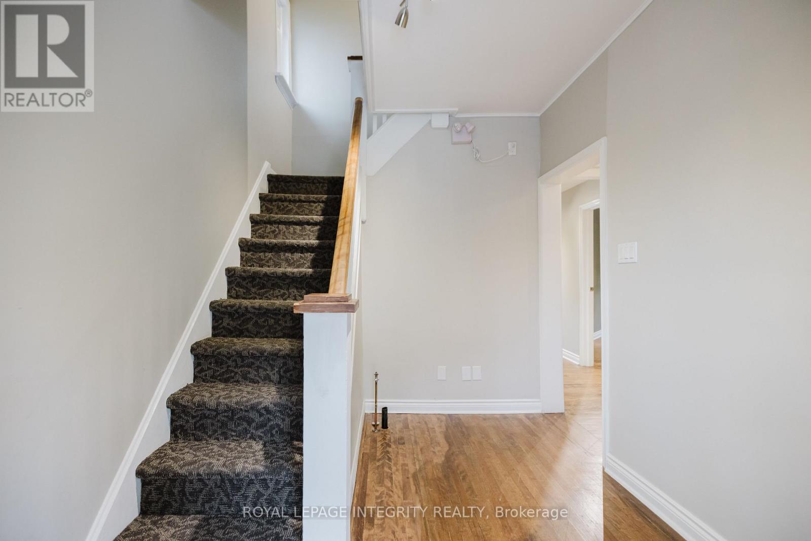 1538 Stittsville Main Street, Ottawa, Ontario  K2S 1N7 - Photo 5 - X12616400