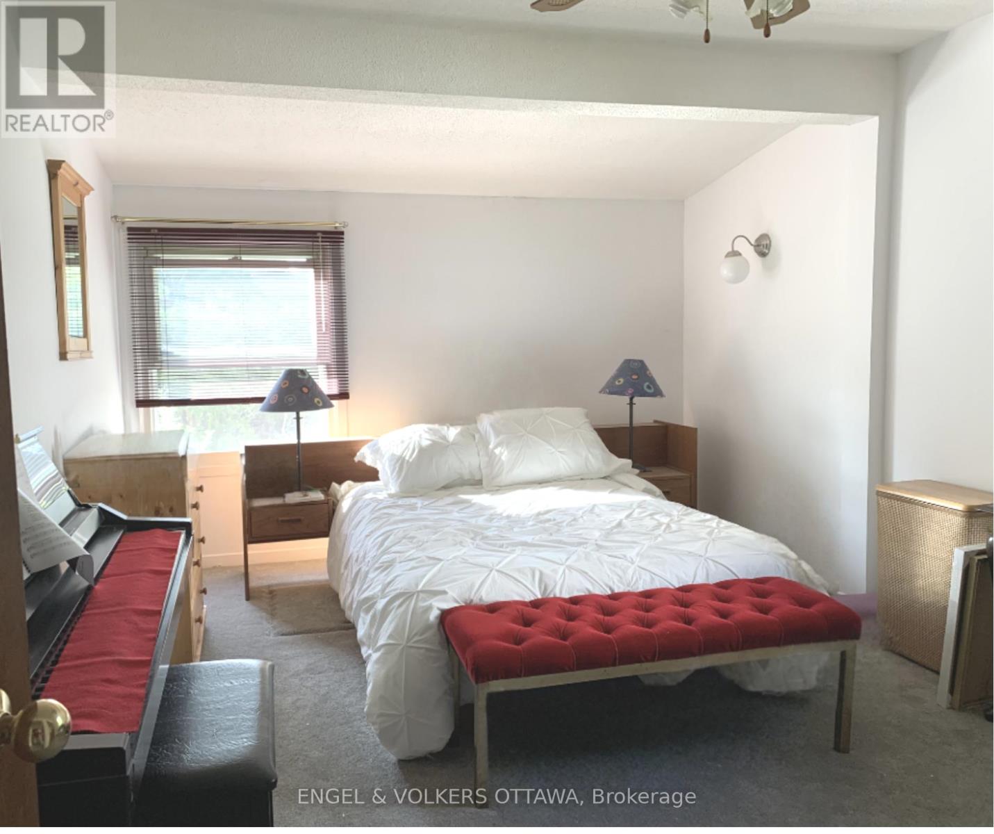 2924 Ahearn Avenue S, Ottawa, Ontario K2B 6Z9 - Photo 8 - X12616422