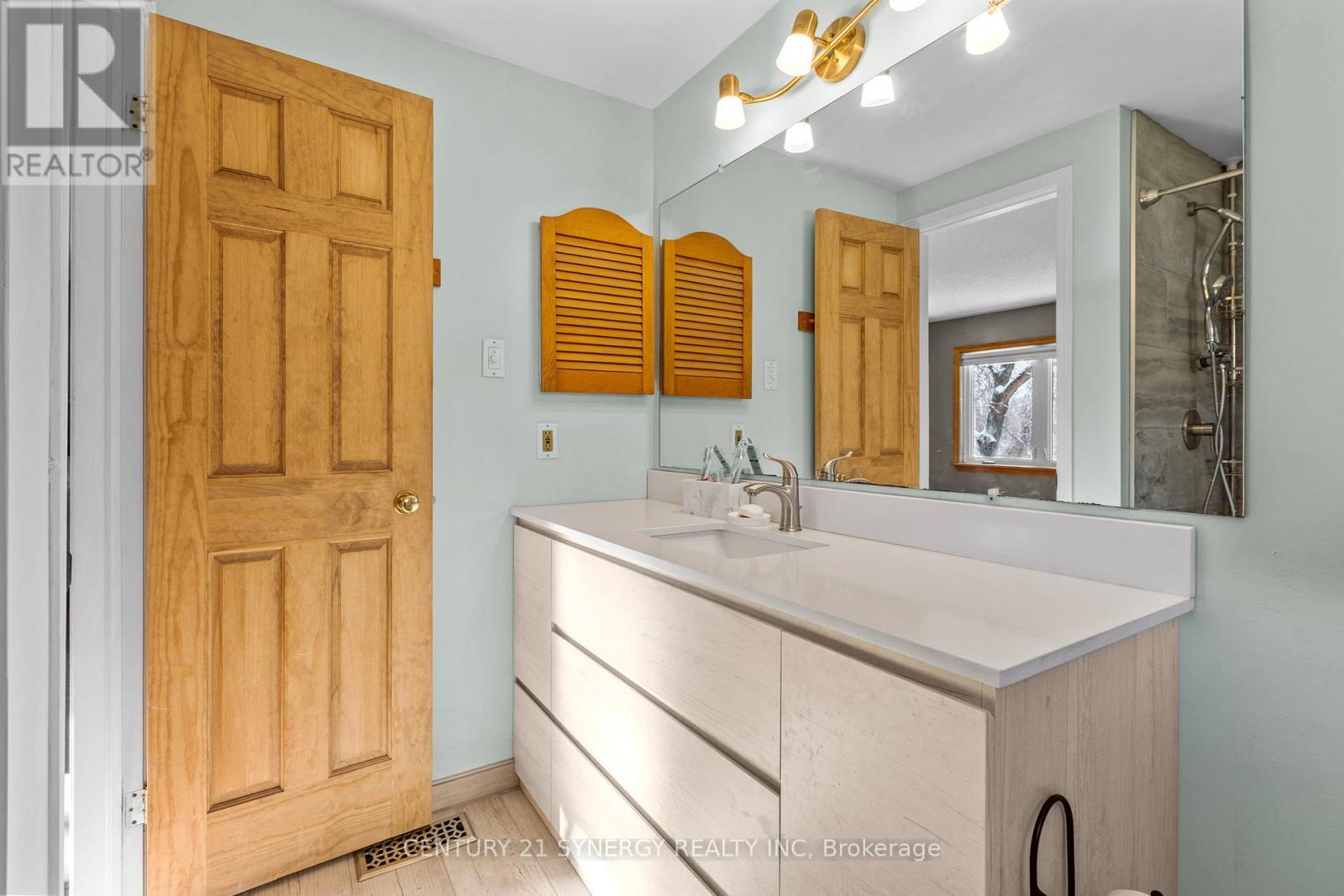 34 Rosegarden Crescent, Ottawa, Ontario  K1T 3A9 - Photo 28 - X12616428