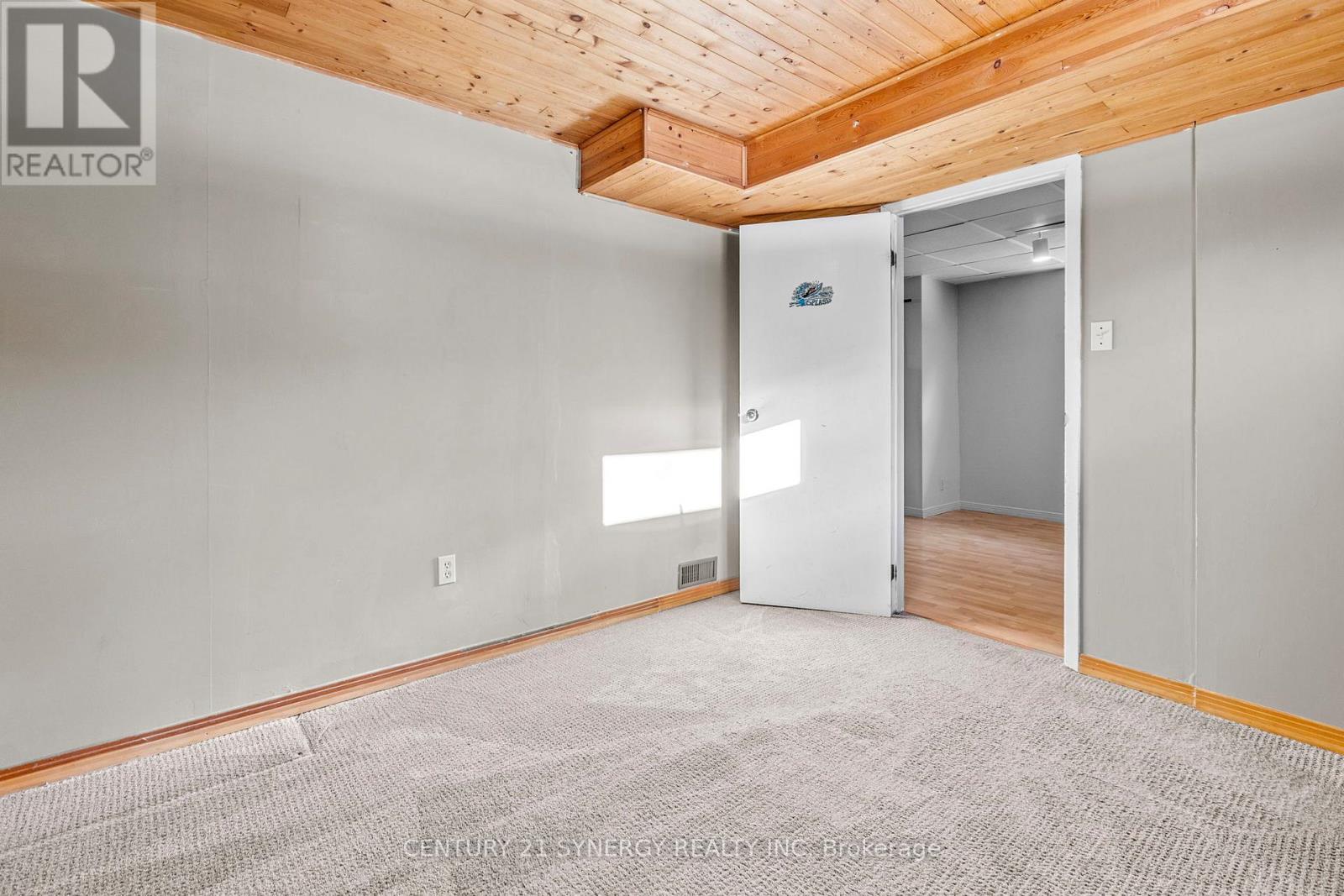 34 Rosegarden Crescent, Ottawa, Ontario  K1T 3A9 - Photo 35 - X12616428