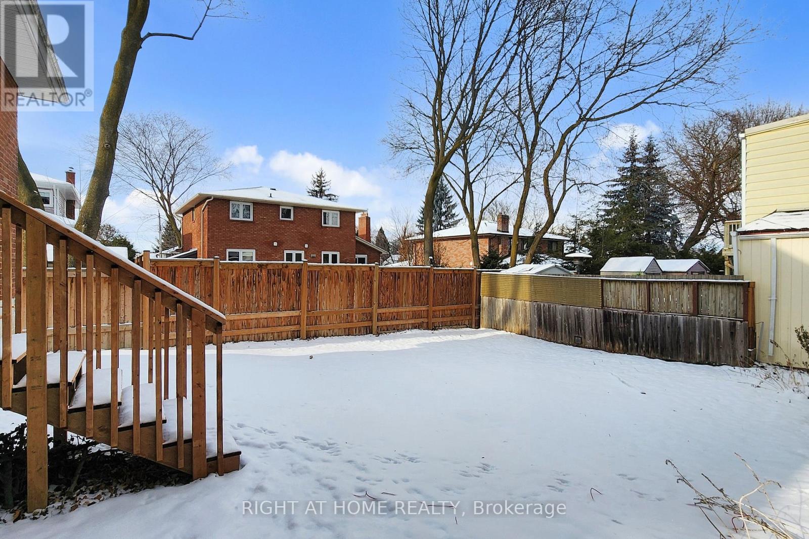 Upper - 333 Millard Avenue, Newmarket, Ontario  L3Y 1Z5 - Photo 20 - N12583784