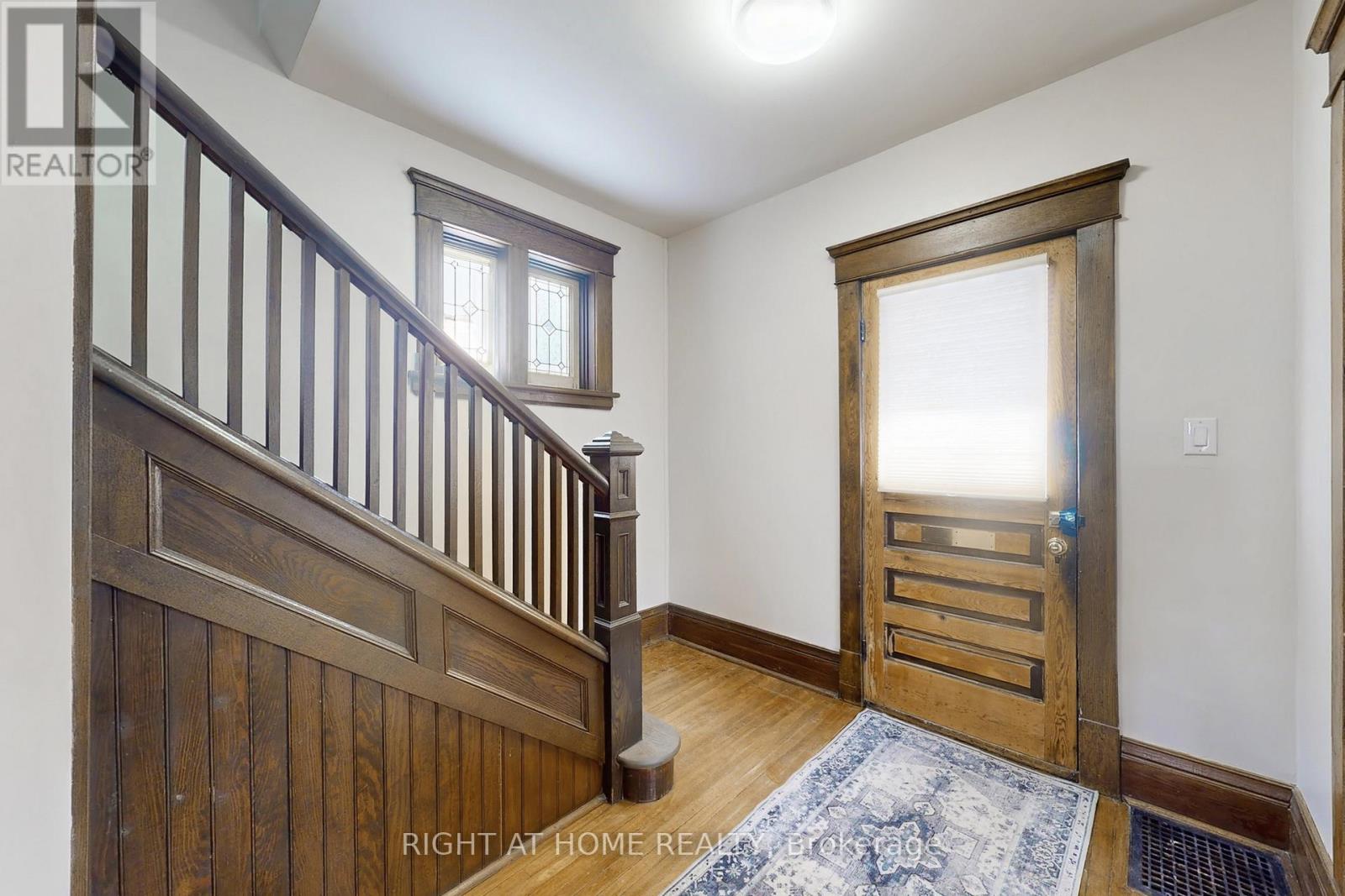 Upper - 333 Millard Avenue, Newmarket, Ontario  L3Y 1Z5 - Photo 24 - N12583784