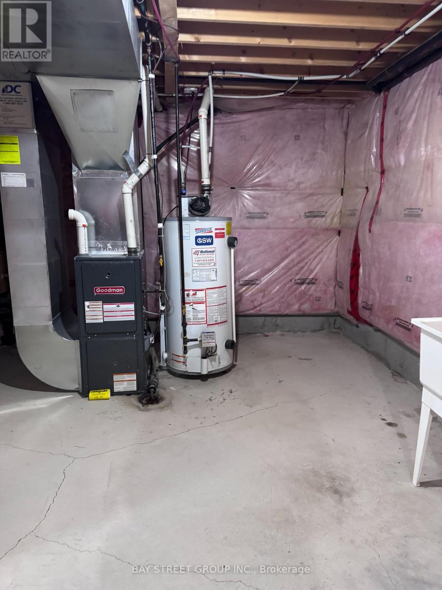 3196 Tim Dobbie Drive, Burlington, Ontario  L7M 0N4 - Photo 23 - W12557790