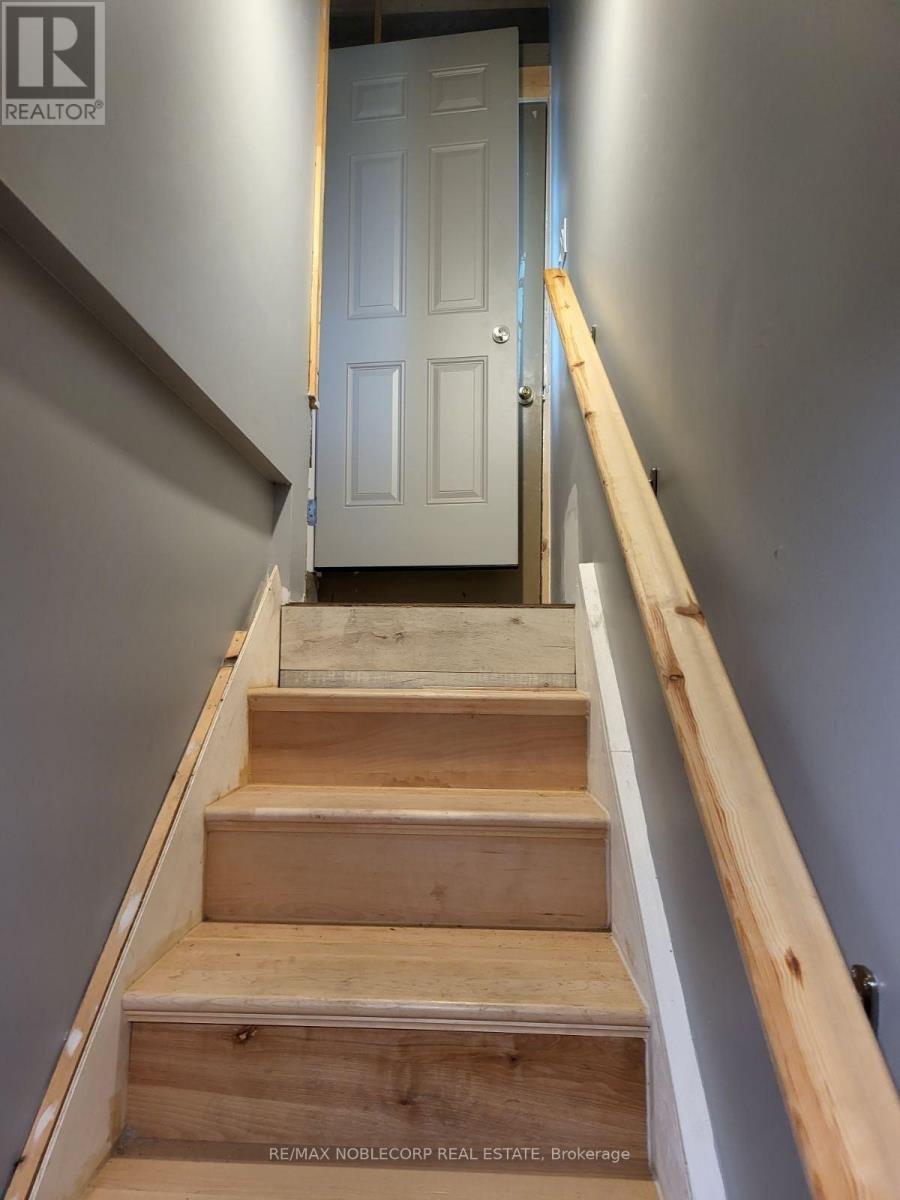 Bsmt - 56 Argyle Crescent, St. Catharines, Ontario  L2P 2P4 - Photo 10 - X12615934