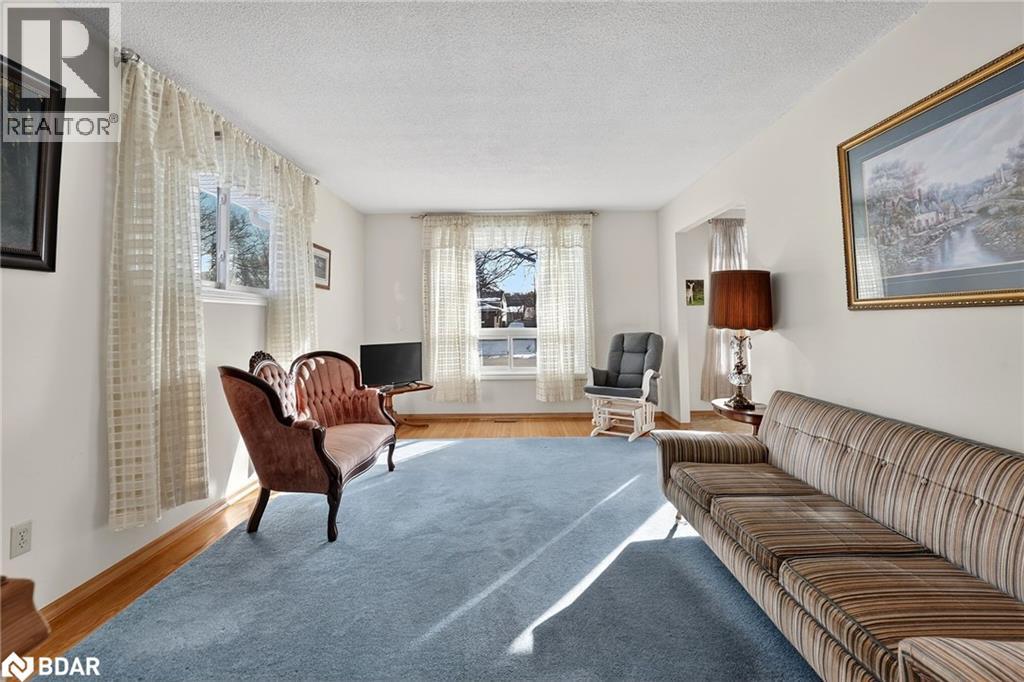 18 Fairway Drive, Hamilton, Ontario  L8K 5L4 - Photo 2 - 40792609