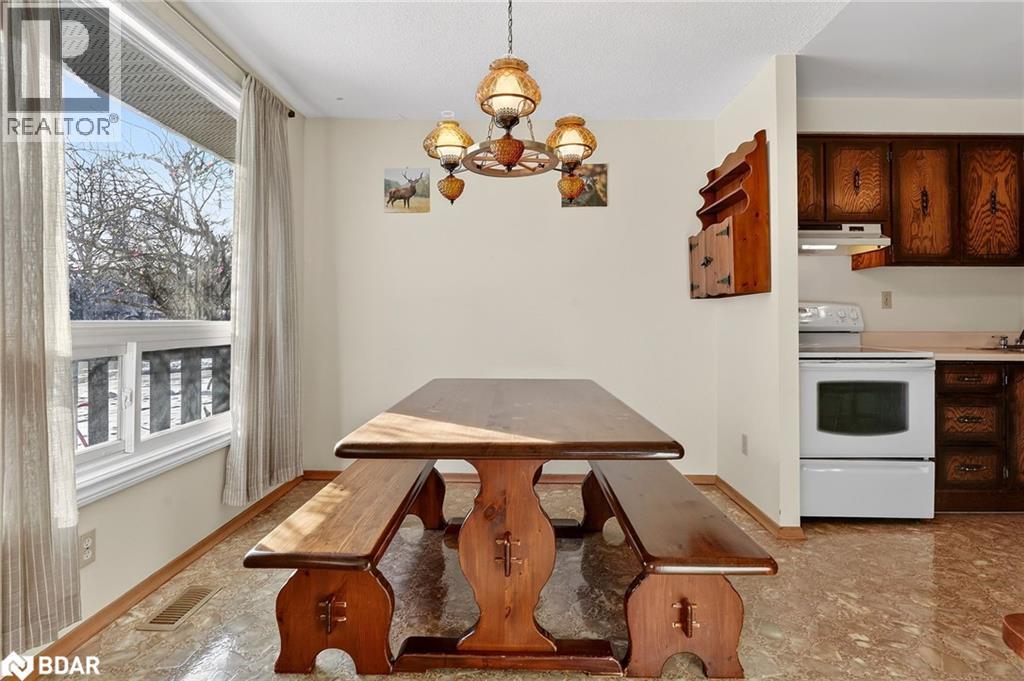 18 Fairway Drive, Hamilton, Ontario  L8K 5L4 - Photo 3 - 40792609