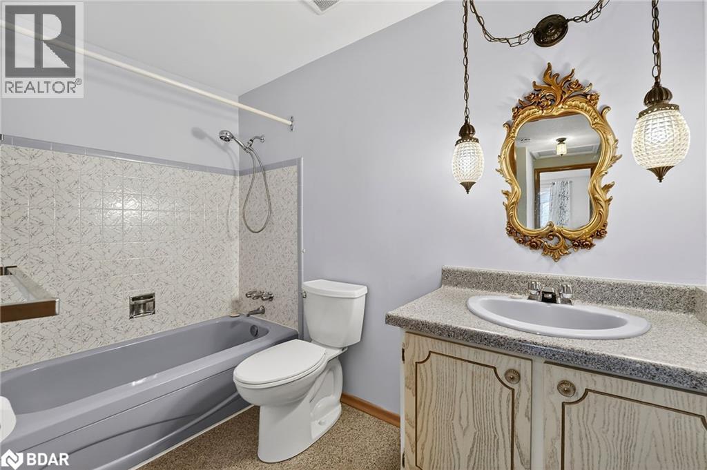 18 Fairway Drive, Hamilton, Ontario  L8K 5L4 - Photo 5 - 40792609