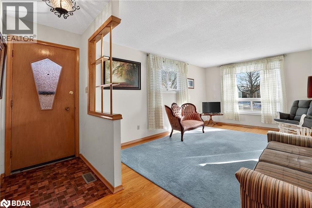 18 Fairway Drive, Hamilton, Ontario  L8K 5L4 - Photo 9 - 40792609