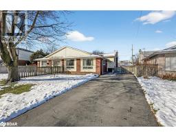 18 FAIRWAY Drive, Hamilton, Ontario