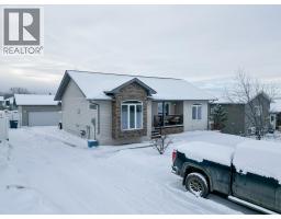 1717 87 Avenue, dawson creek, British Columbia
