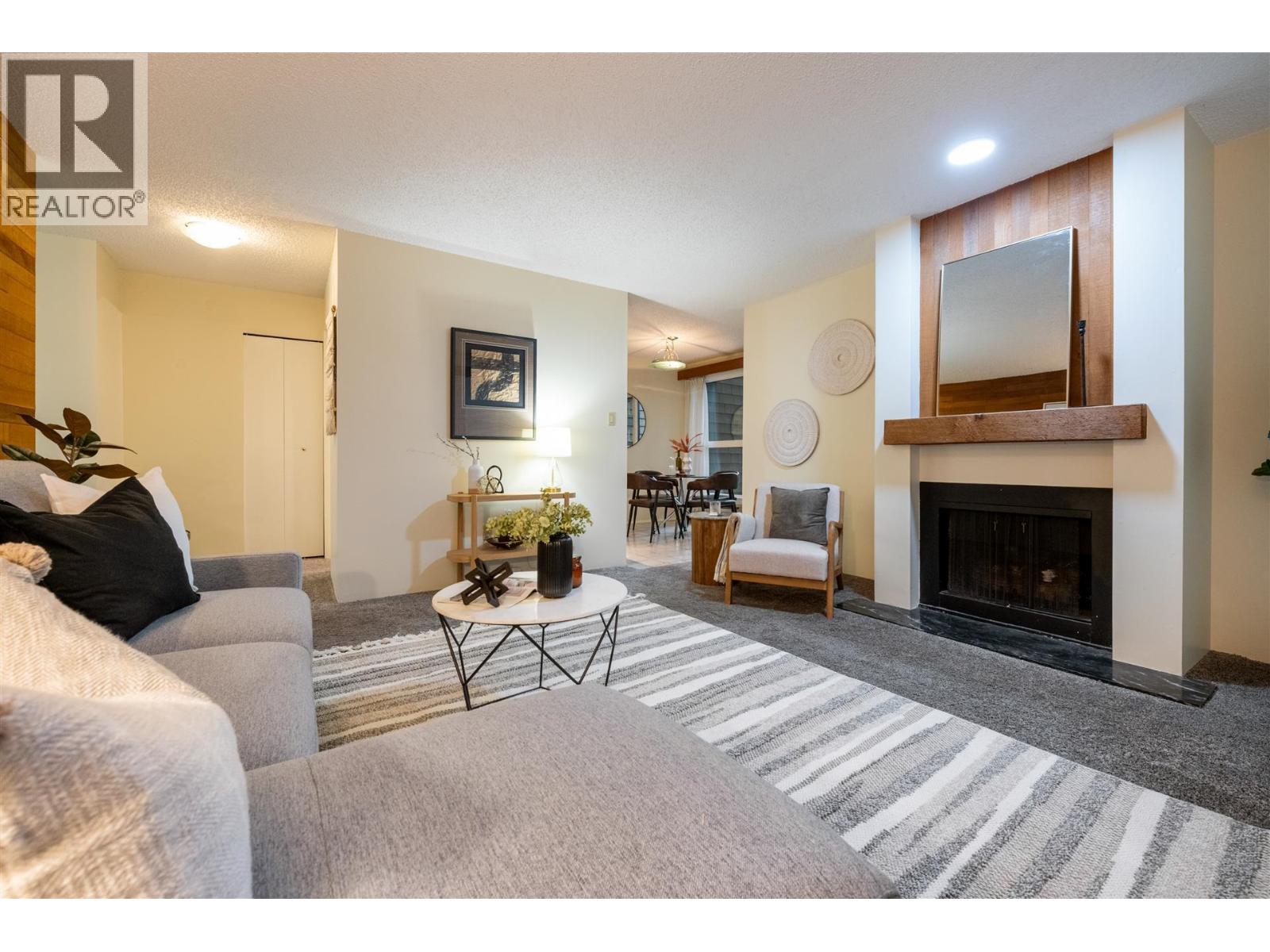 220 7377 Salisbury Avenue, Burnaby, British Columbia  V5E 4B2 - Photo 2 - R3073228