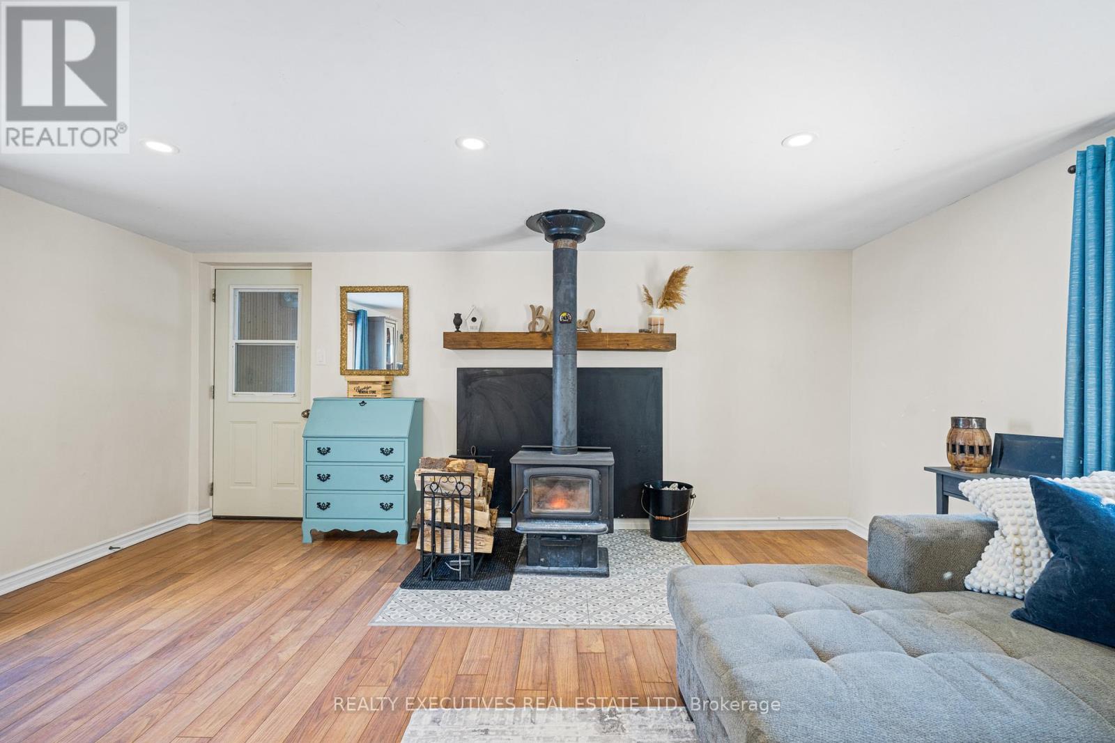 10938 Church Road, North Dundas, Ontario  K0E 1S0 - Photo 24 - X12616444