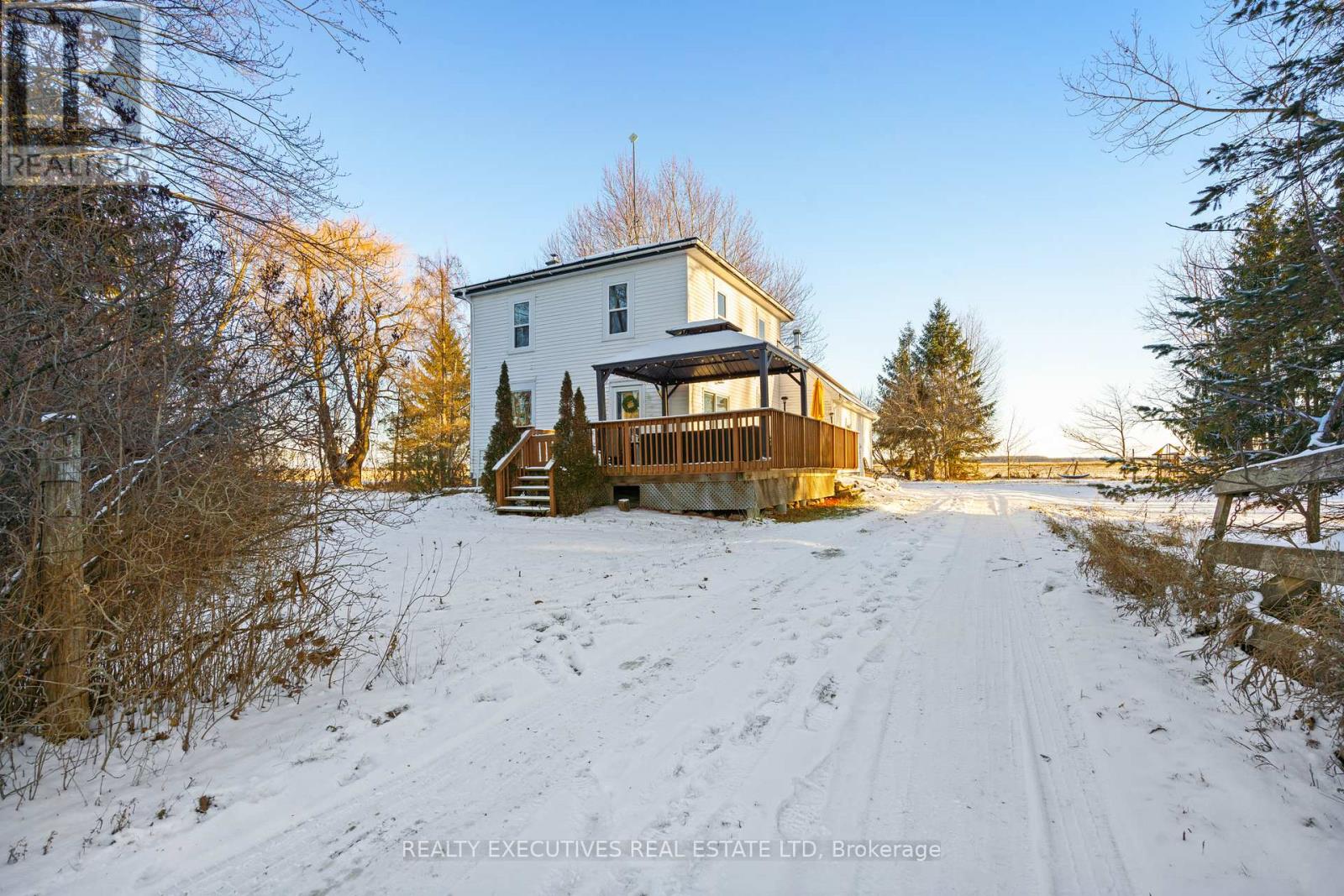 10938 Church Road, North Dundas, Ontario  K0E 1S0 - Photo 6 - X12616444