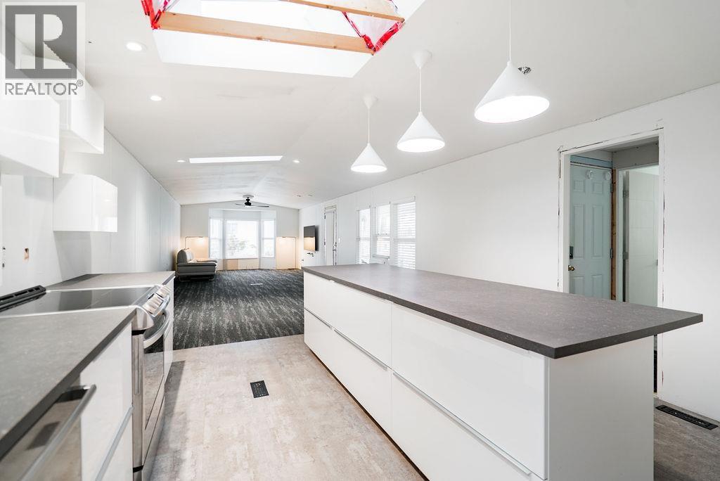 19728 Poplar Place, Pitt Meadows, British Columbia  V3Y 1Z3 - Photo 13 - R3073241