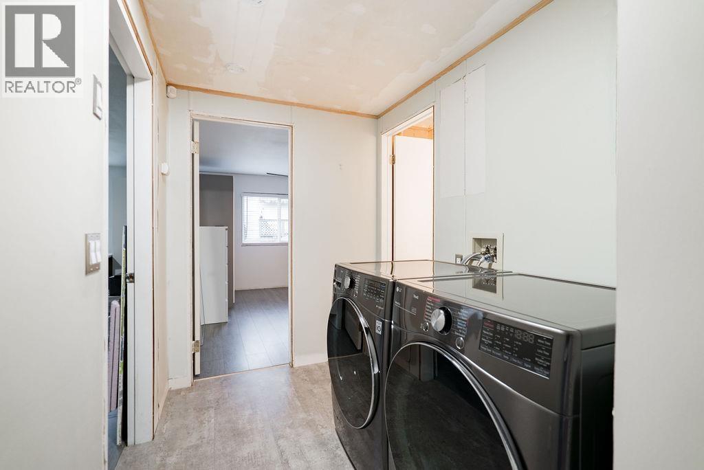 19728 Poplar Place, Pitt Meadows, British Columbia  V3Y 1Z3 - Photo 23 - R3073241